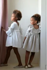 Vestido crep con puntilla espalda pico y manga campana - Imagen 6