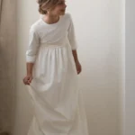Vestido de comunion Lucia de lino blanco
