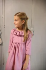 Vestido escote espalda plumetti rosa fuerte - Imagen 4